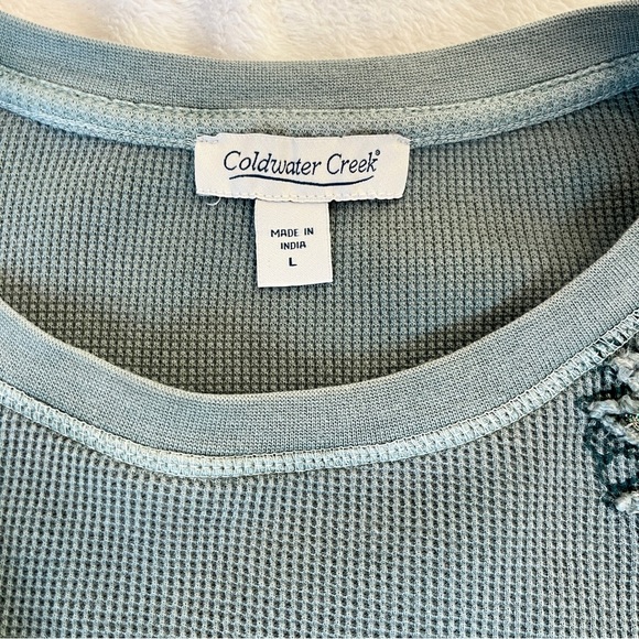 Floral Embroidered Women’s Top - Green/teal - Picture 4 of 5